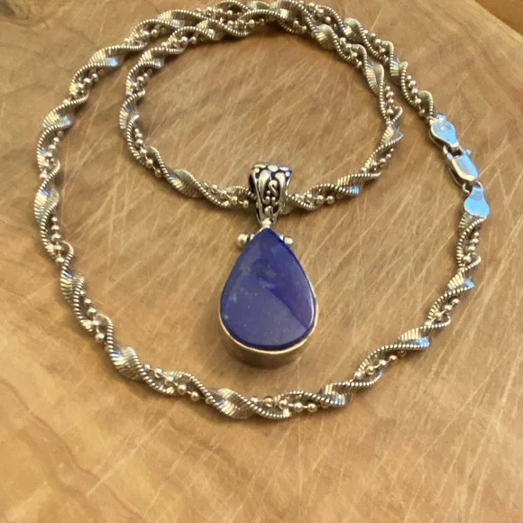 Beautiful Sarah Coventry 925 silver lapis lazuli pendant on an Italy twist chain - Picture 12 of 14